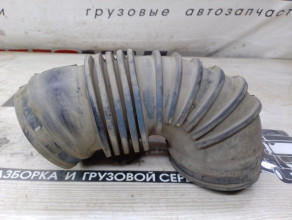 Патрубок воздушного фильтра